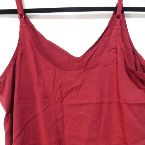 TORRID | size 2 | Burgundy V-Neck Camisole Top - Picture 9 of 12
